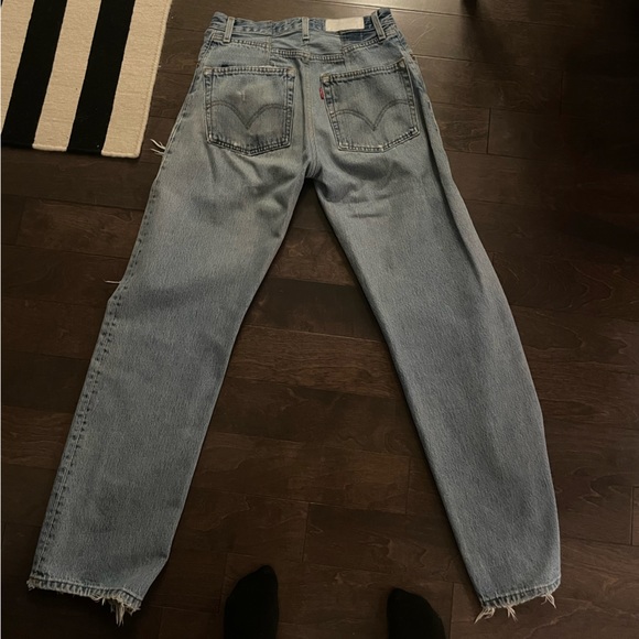 Re/Done Levi’s distressed jeans - Picture 3 of 11